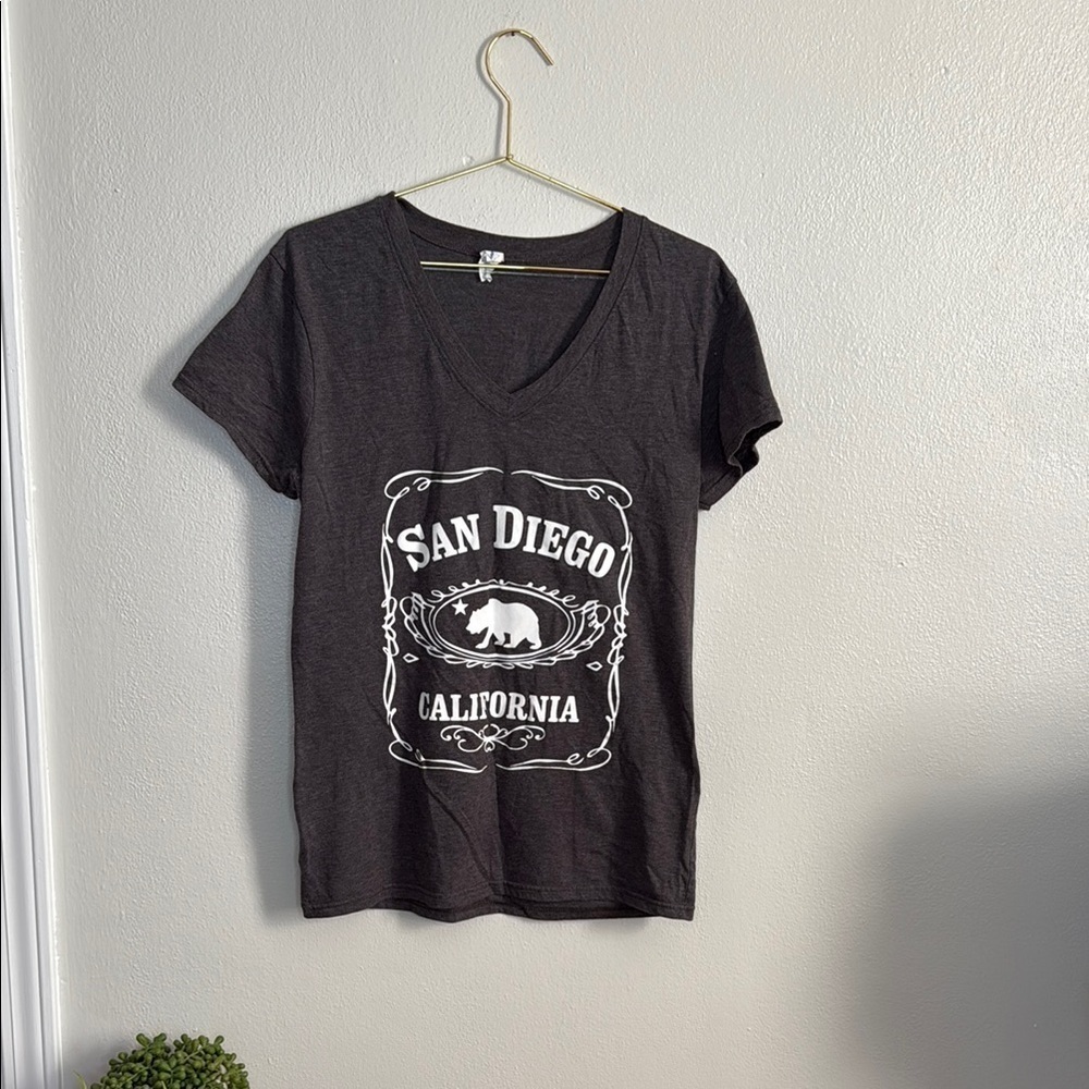 Junior Girls XL San Diego California Graphic T-Shirt